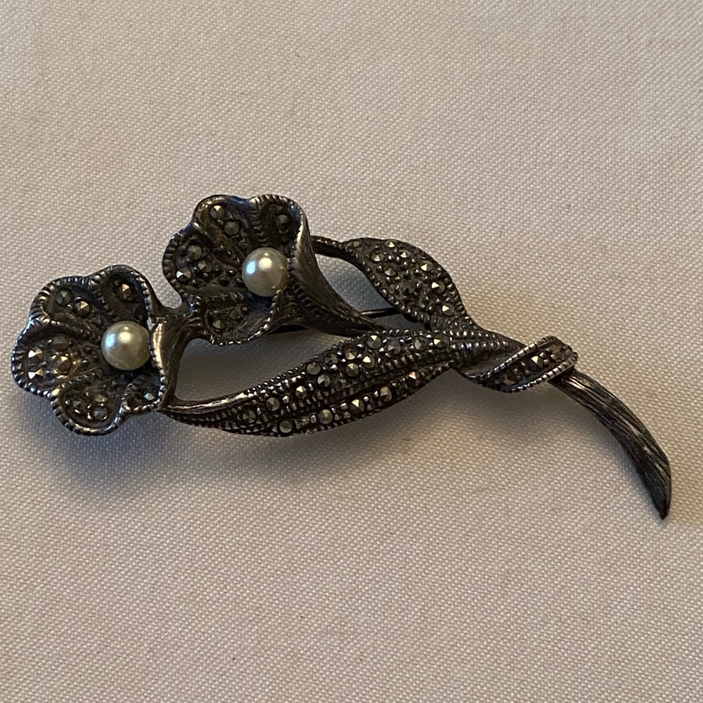 Signed CN Sterling Silver 925 Flower Pin Brooch With Pearls & Marcasite Stones